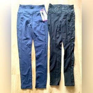 2 pairs women’s Skechers leggings size XS